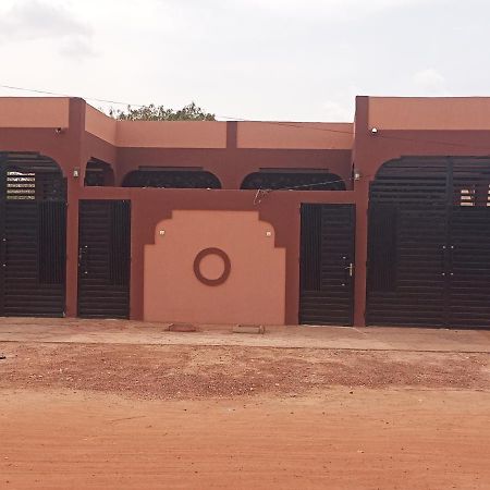 Residence Lynda Prestige Ouagadougou Exterior foto